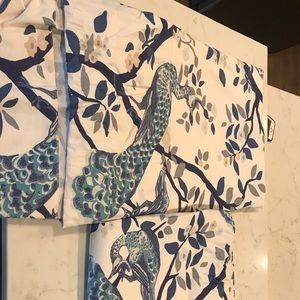Curtains (peacocks)